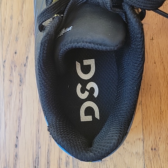 DSG speed viper soccer cleats size 11K - Picture 3 of 5